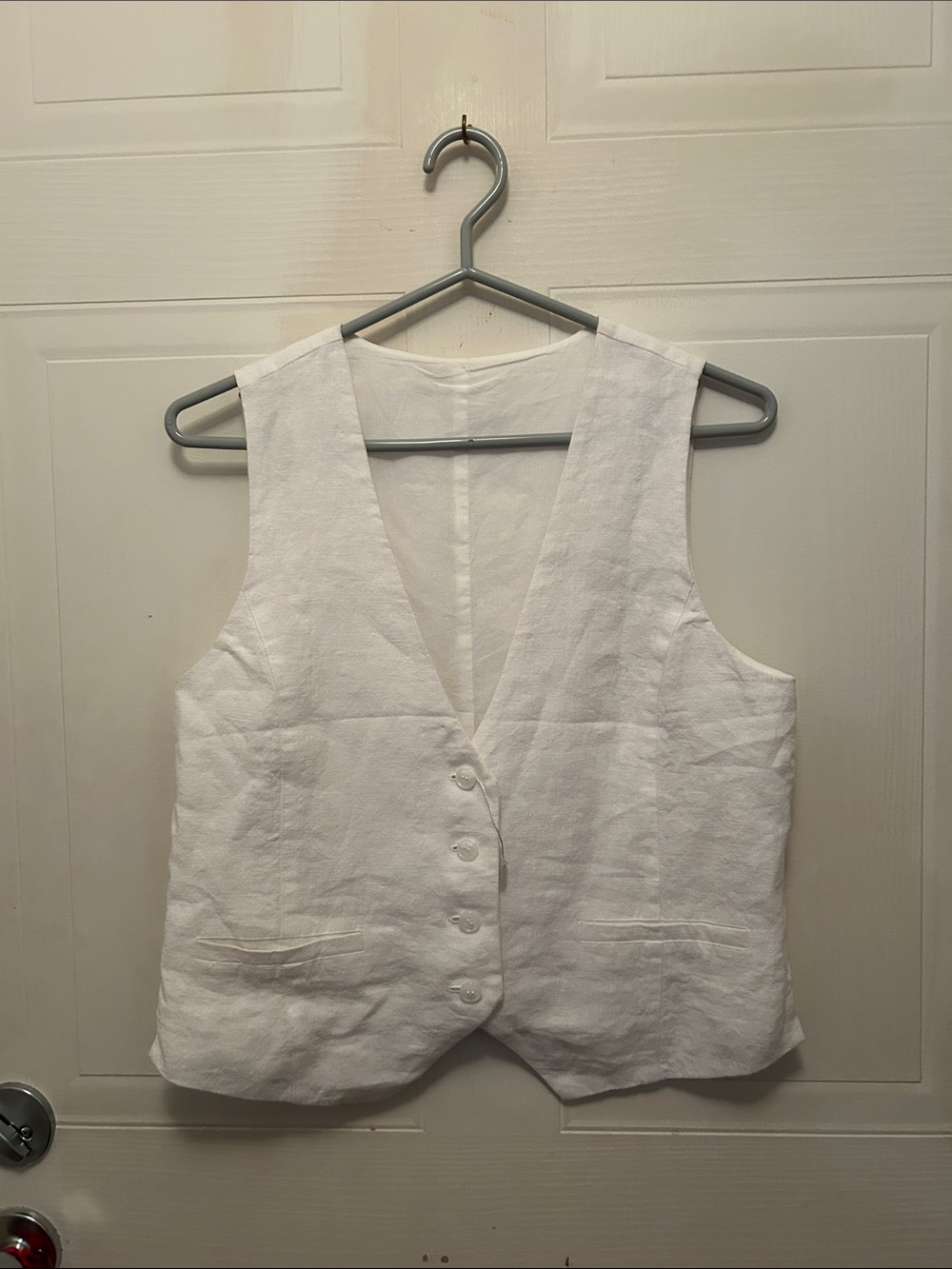 Tristan White Linen Button-Front Vest NWOT